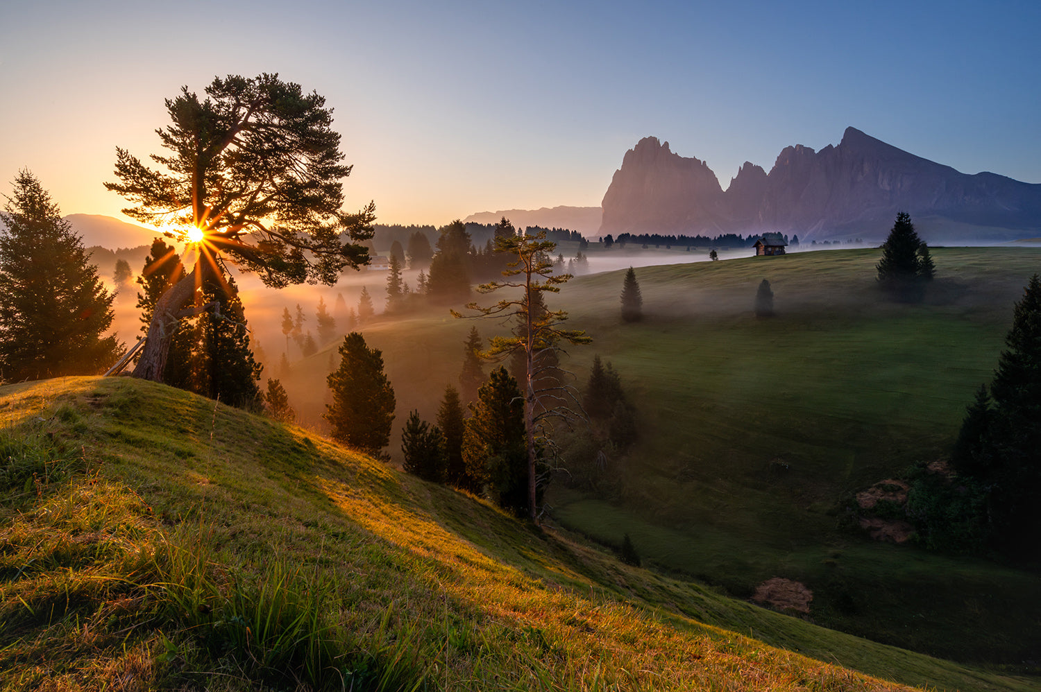 Goldener Morgen in den Dolomiten